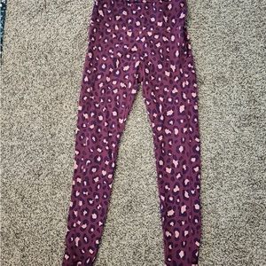 Leopard print leggings